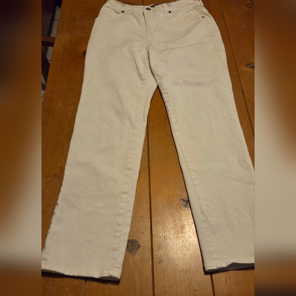 Vintage Gloria Vanderbilt Women's White Straight Leg Jeans Size 4P